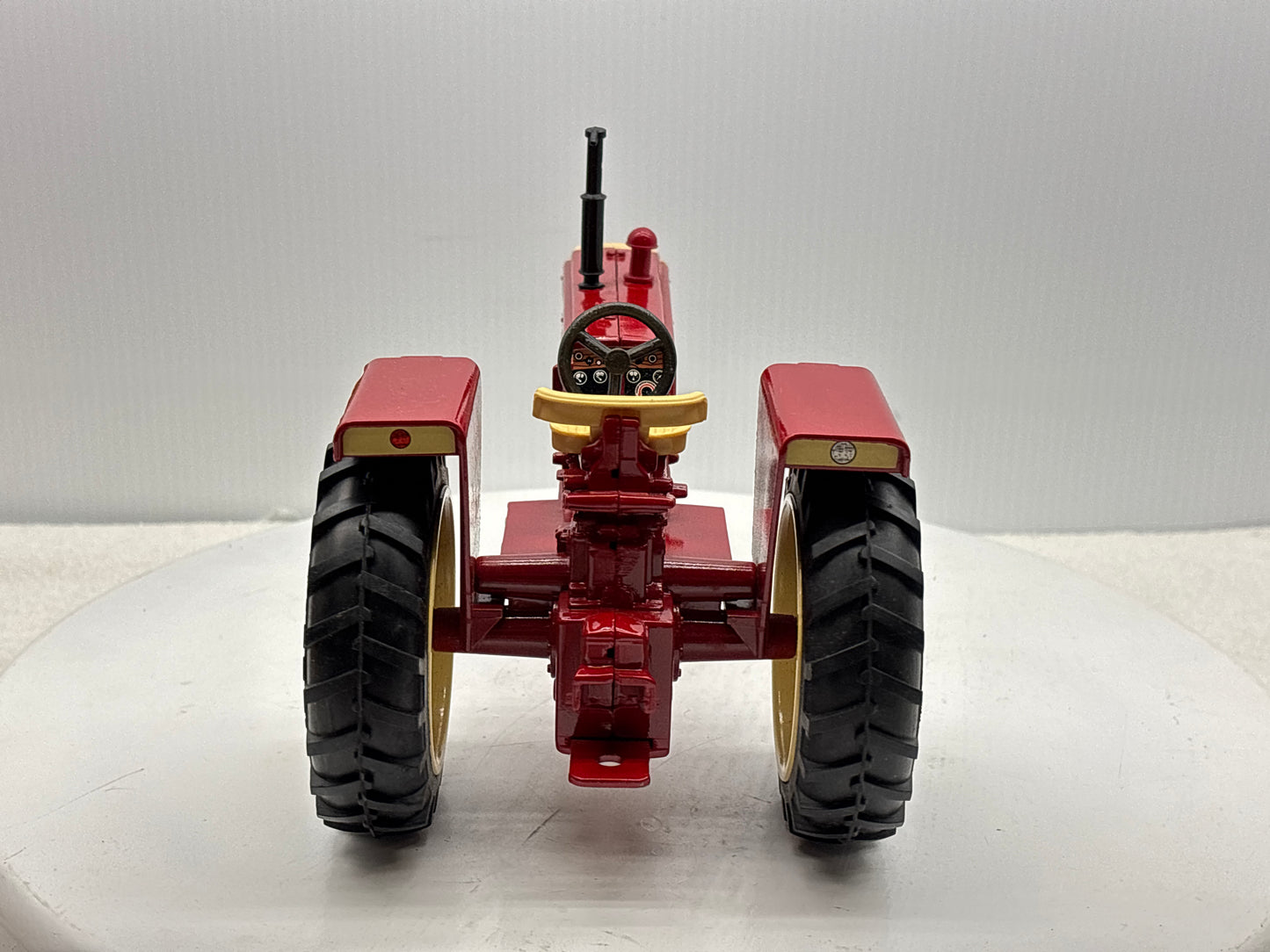 1/16 Cockshutt 1555 C.I.F.E.S