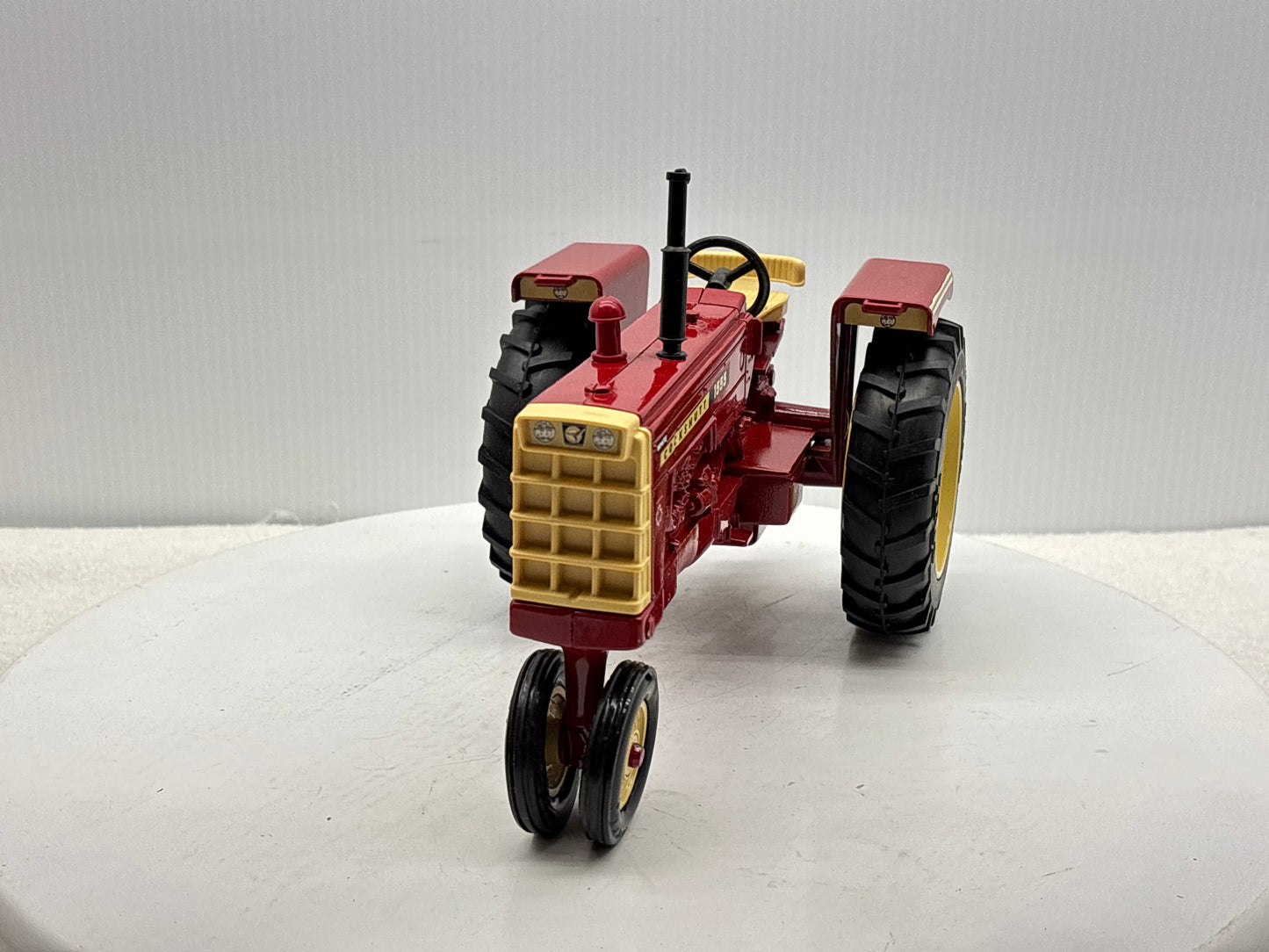 1/16 Cockshutt 1555 C.I.F.E.S