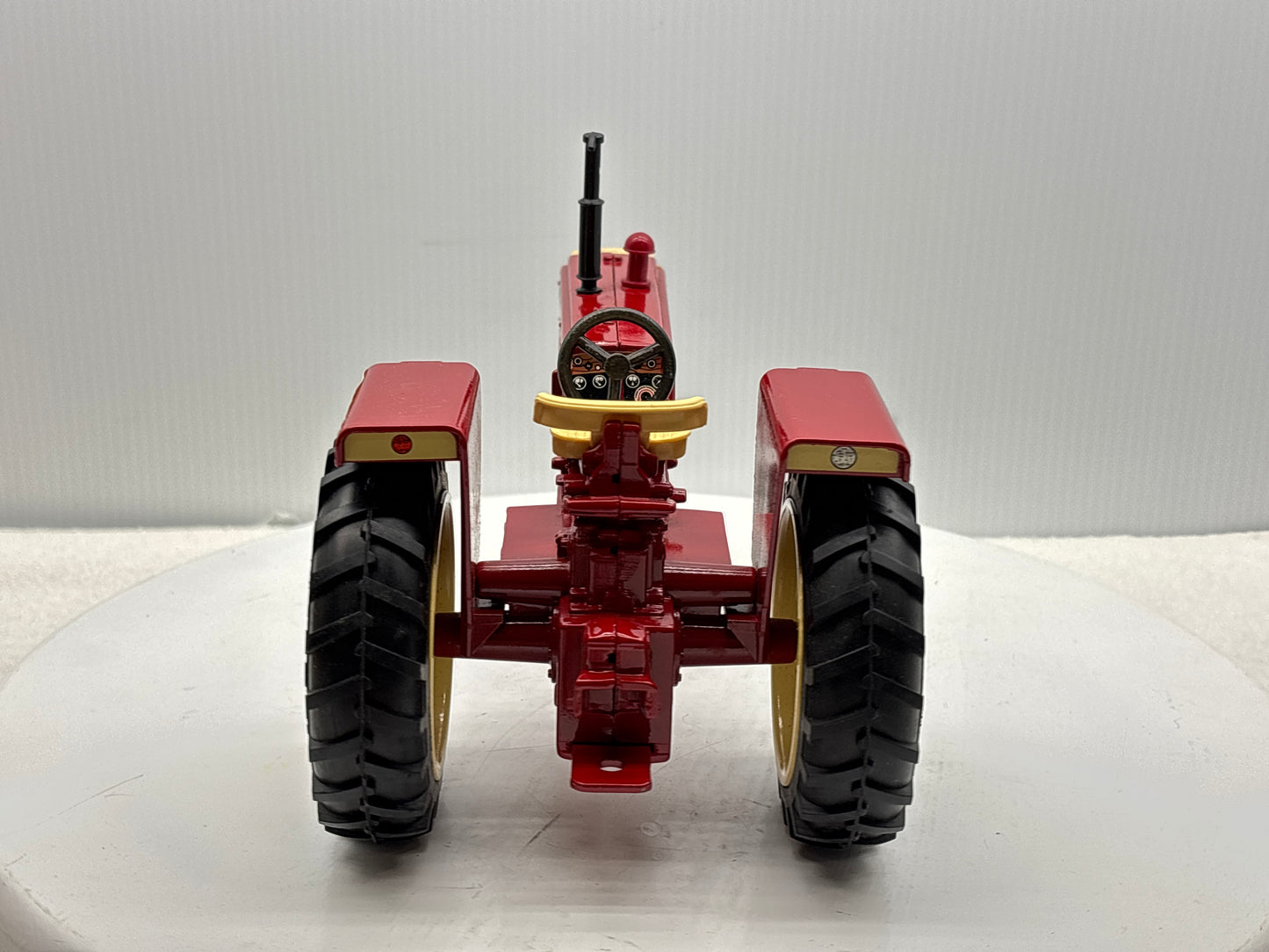 1/16 Cockshutt 1555 C.I.F.E.S