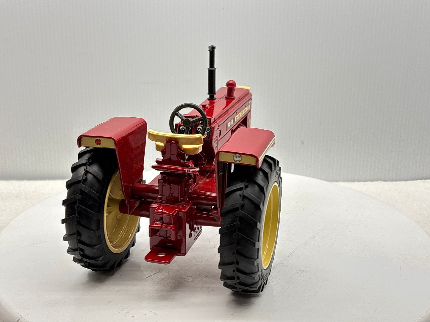 1/16 Cockshutt 1555 C.I.F.E.S