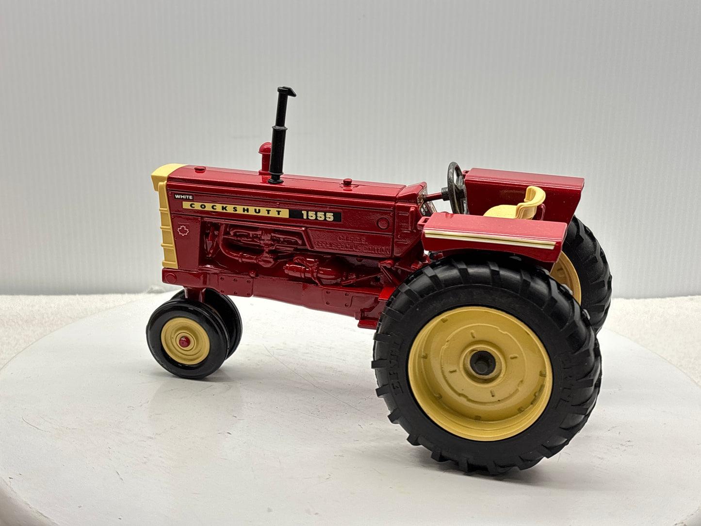 1/16 Cockshutt 1555 C.I.F.E.S