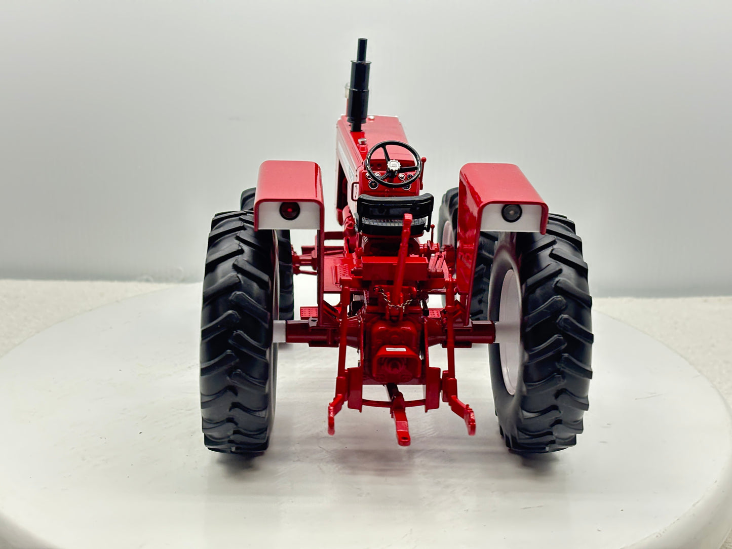 1/16 Cockshutt 1750 FWA