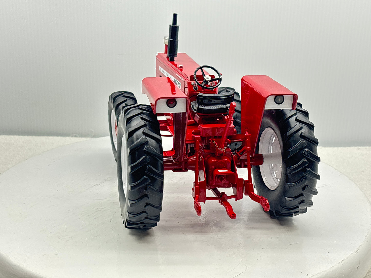 1/16 Cockshutt 1750 FWA