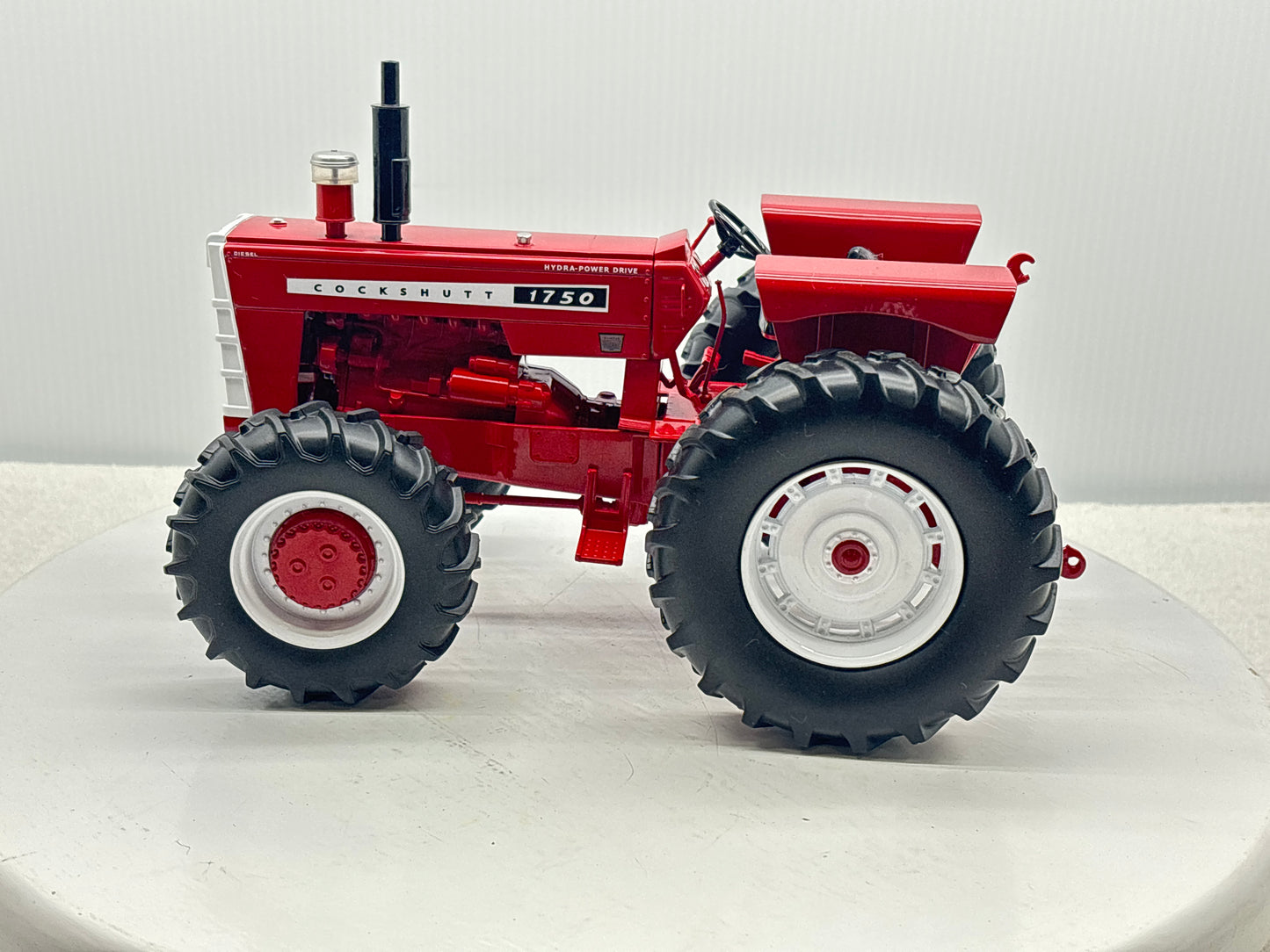 1/16 Cockshutt 1750 FWA