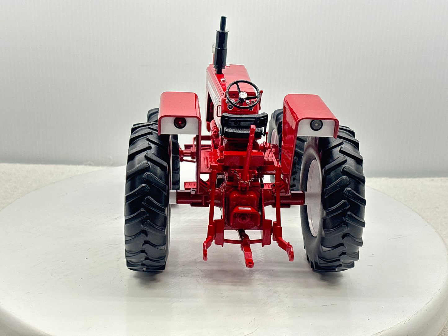 1/16 Cockshutt 1750 FWA
