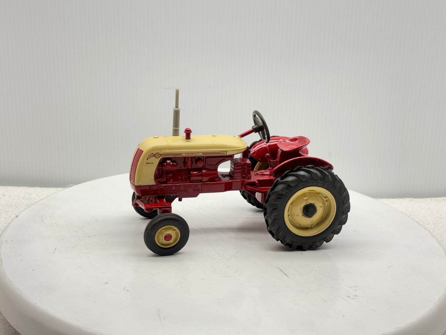 1/16 Cockshutt 20 Deluxe