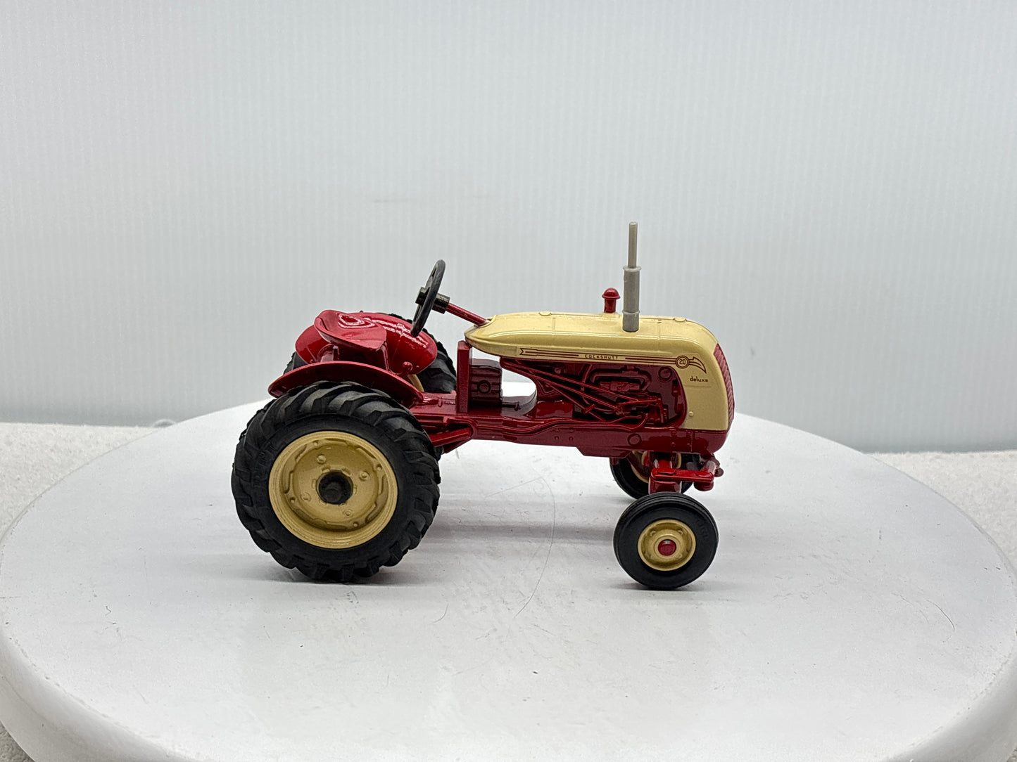 1/16 Cockshutt 20 Deluxe