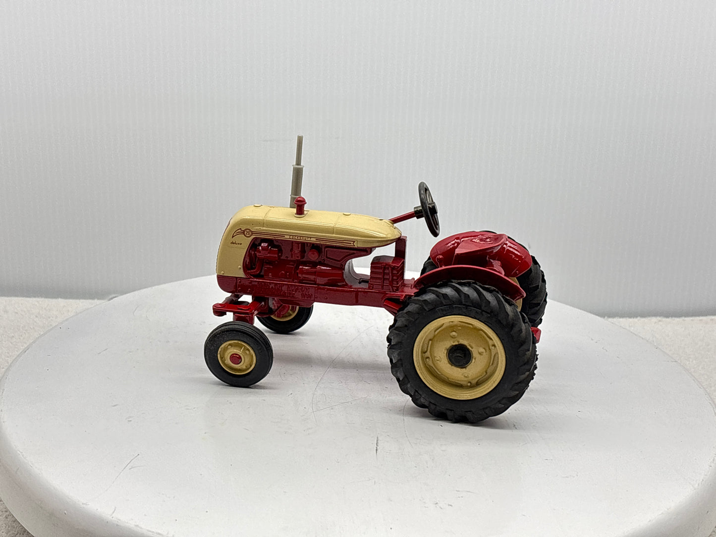 1/16 Cockshutt 20 Deluxe