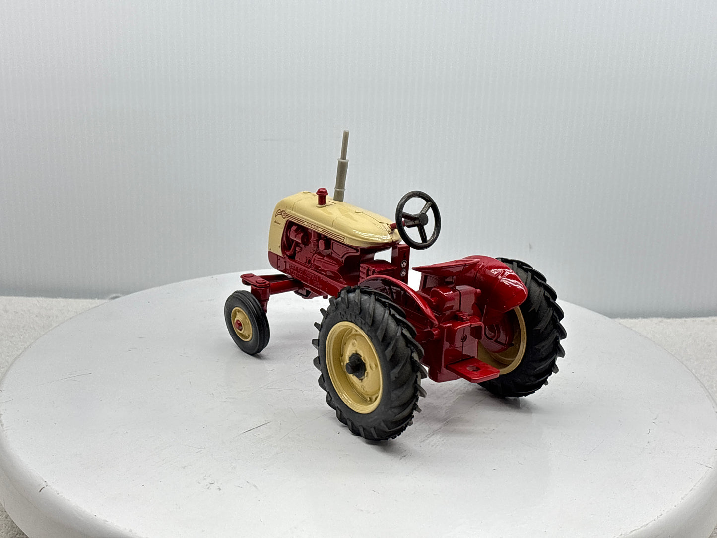 1/16 Cockshutt 20 Deluxe