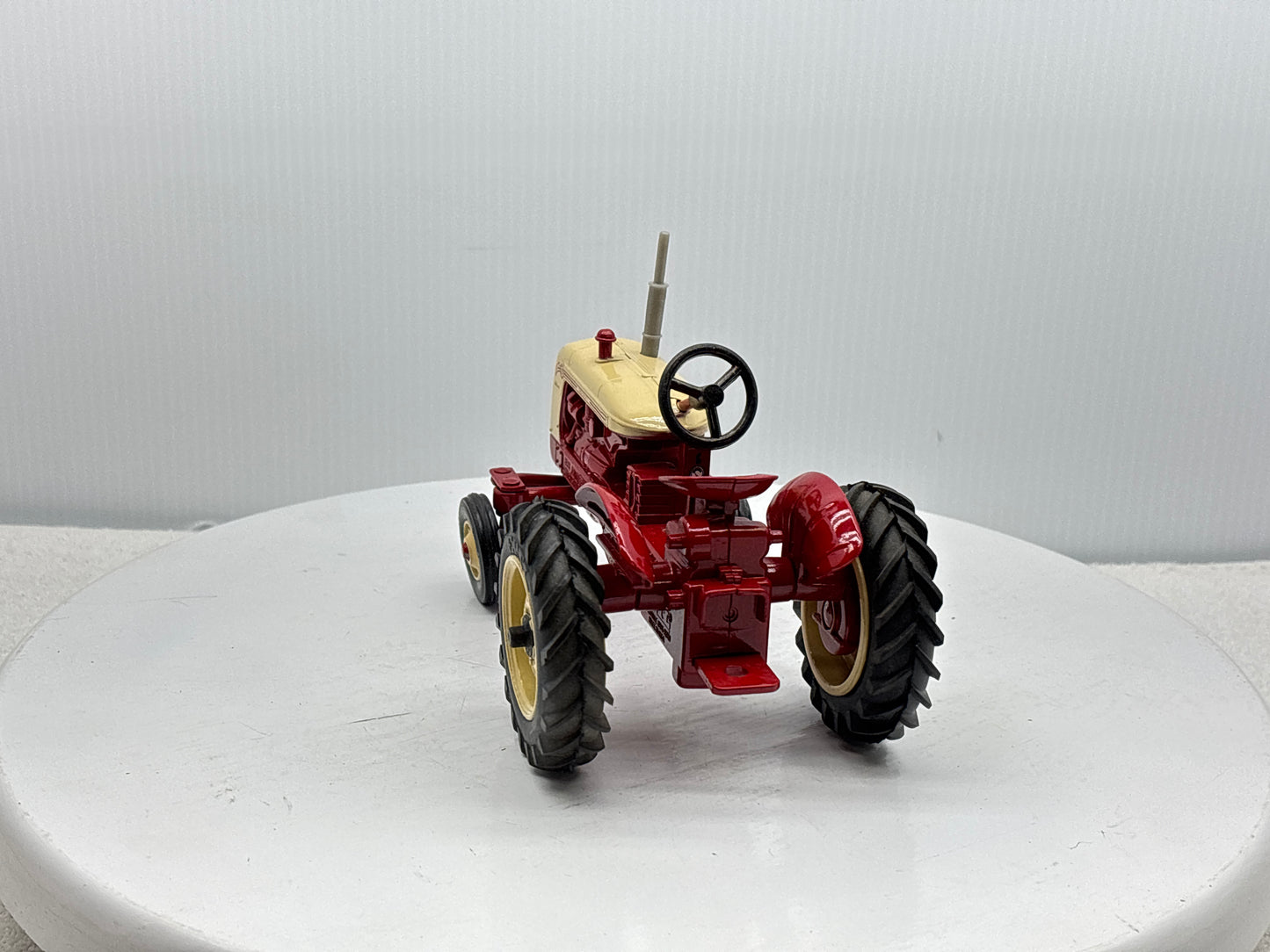 1/16 Cockshutt 20 Deluxe