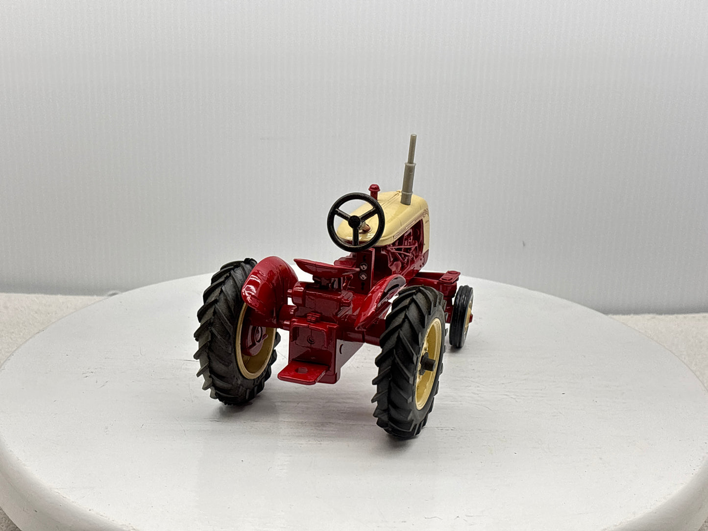 1/16 Cockshutt 20 Deluxe