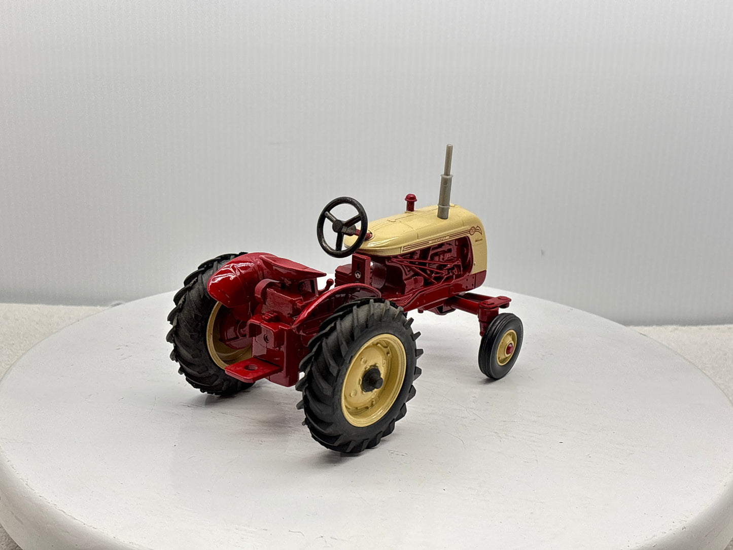 1/16 Cockshutt 20 Deluxe