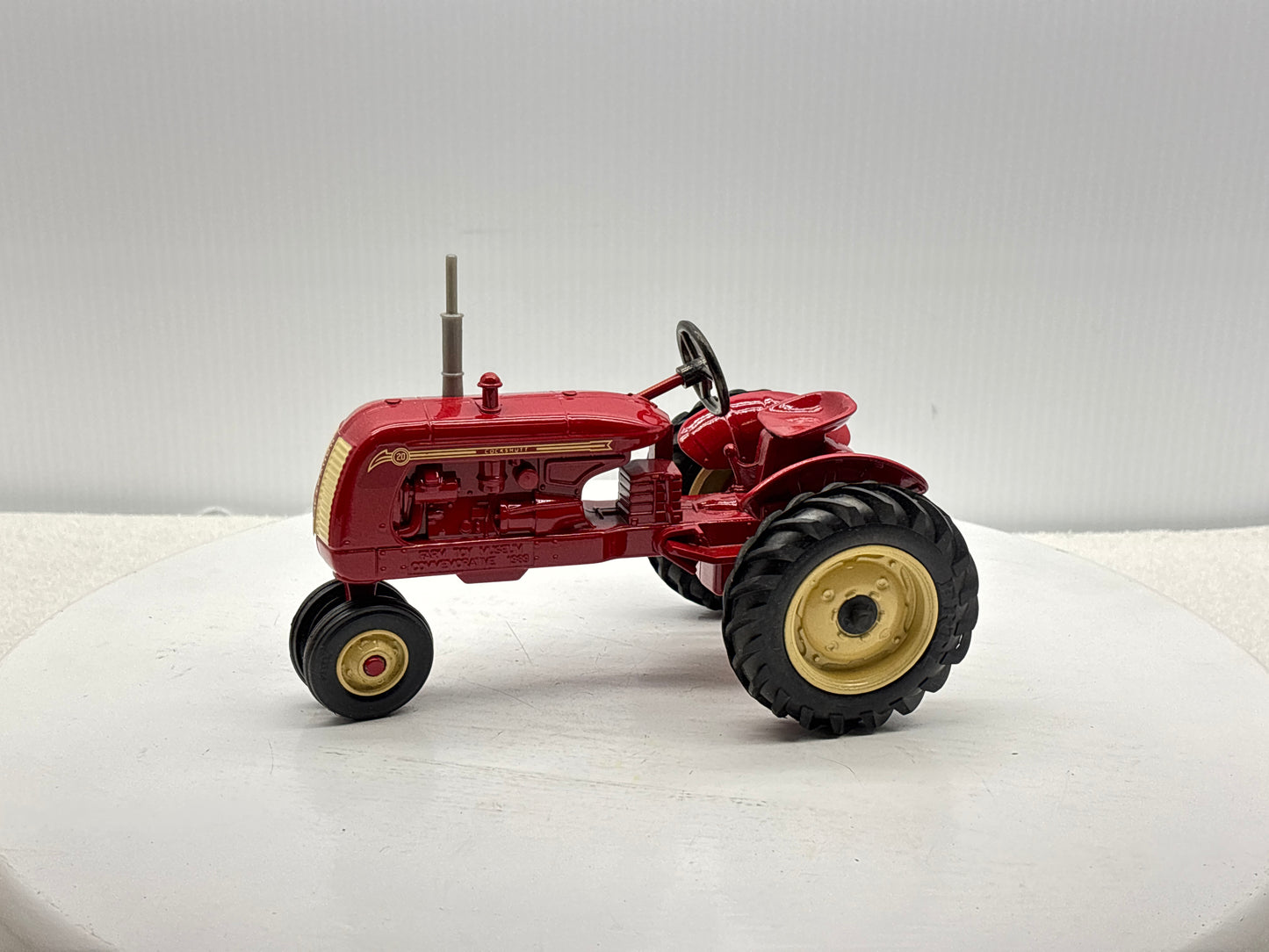 1/16 Cockshutt 20 Narrow Front