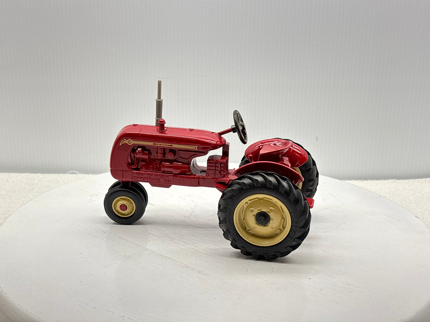 1/16 Cockshutt 20 Narrow Front