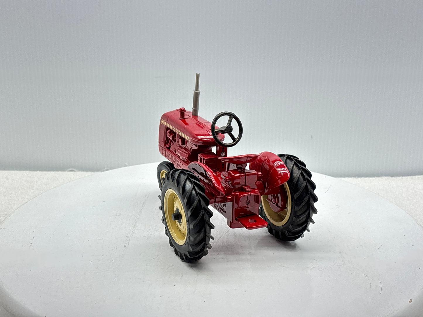 1/16 Cockshutt 20 Narrow Front