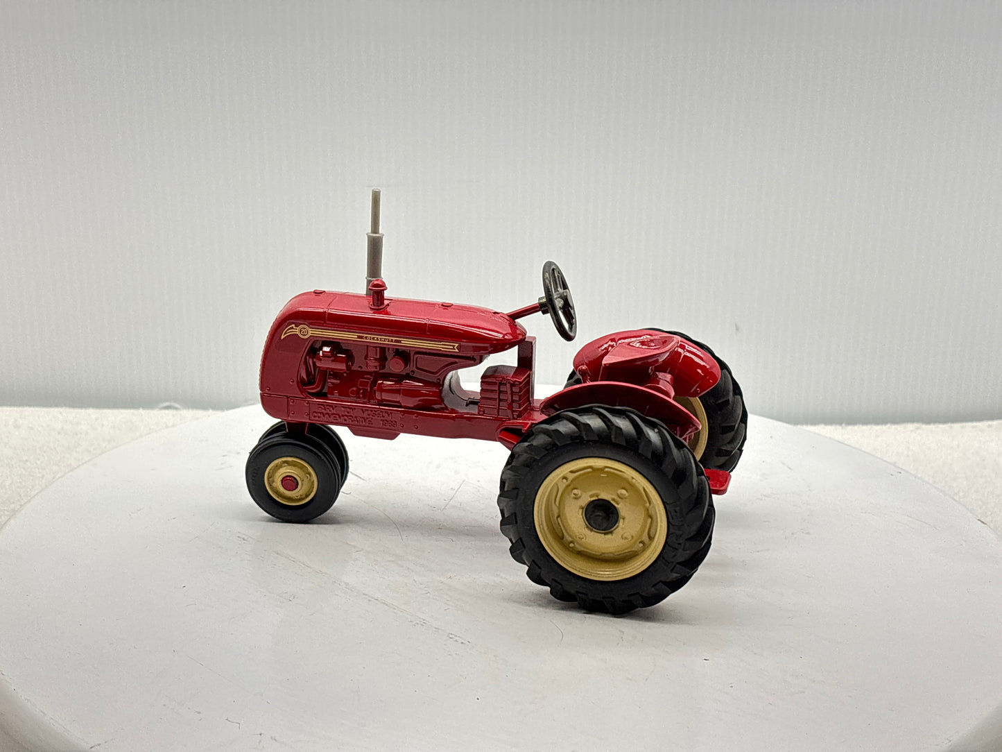 1/16 Cockshutt 20 Narrow Front