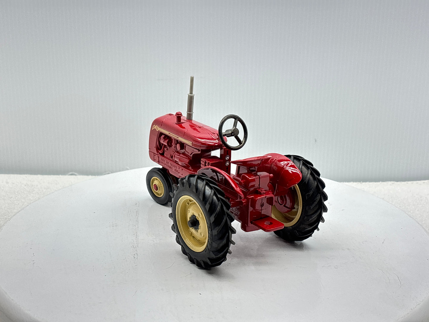 1/16 Cockshutt 20 Narrow Front