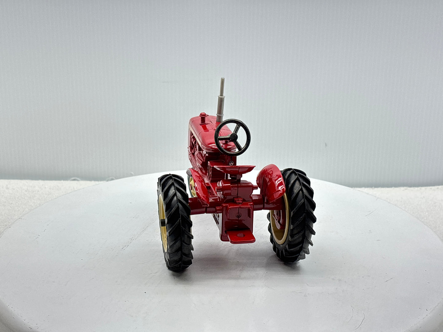 1/16 Cockshutt 20 Narrow Front
