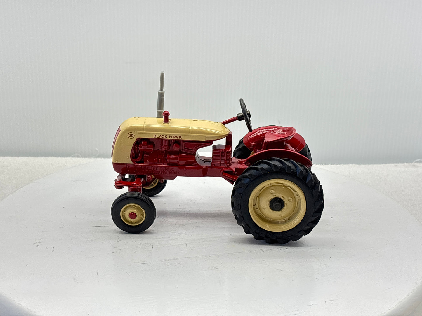 1/16 Cockshutt Black Hawk 20