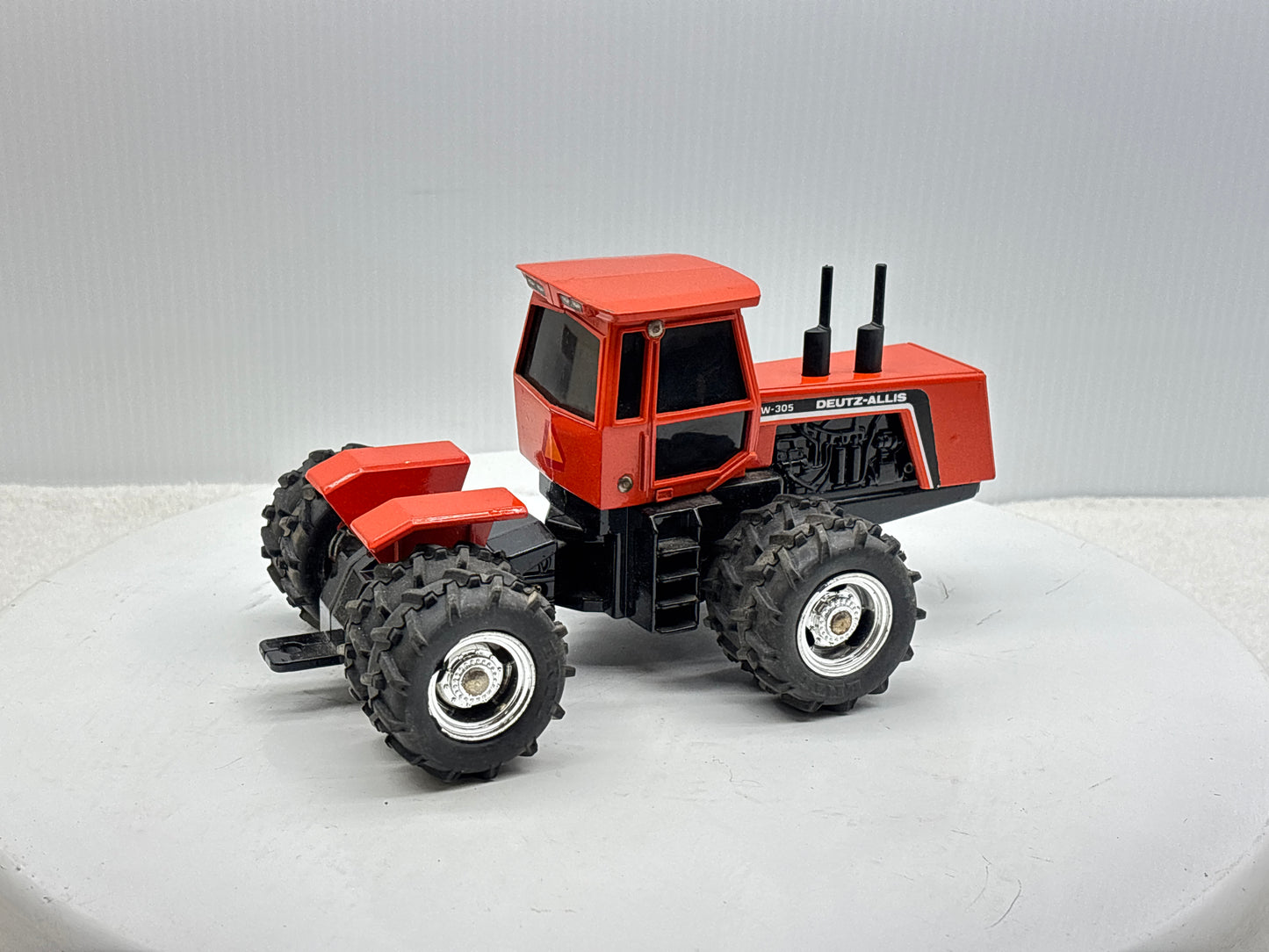 1/32 Deutz-Allis 4W-305 Chrome Rims