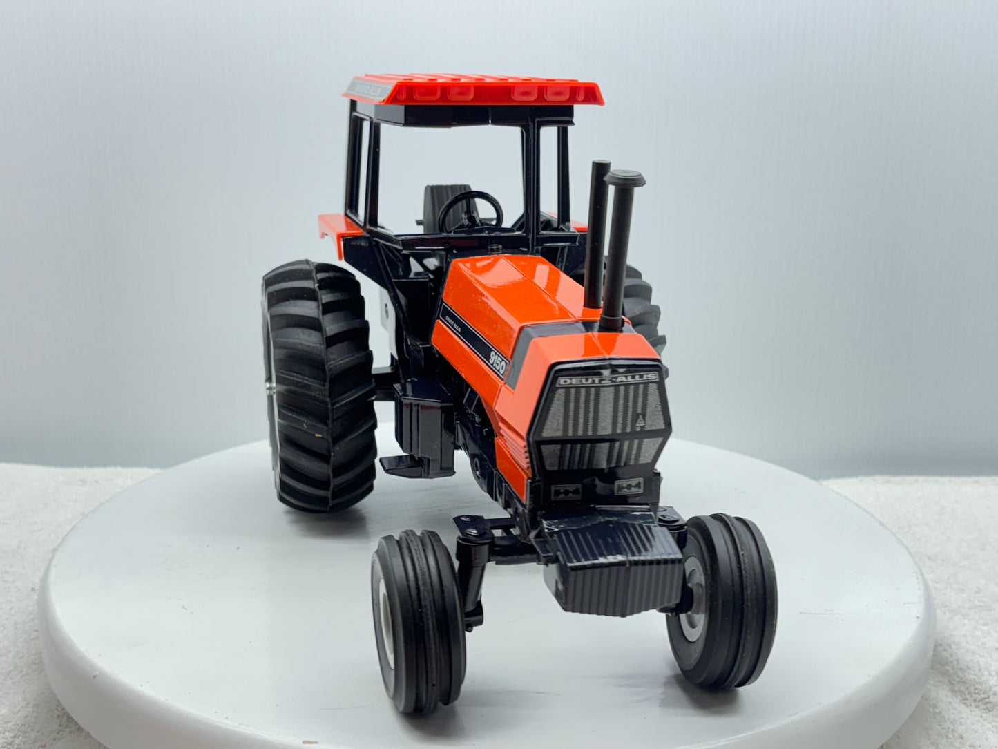 1/16 Deutz-Allis 9150 2wd Orange Special Edition