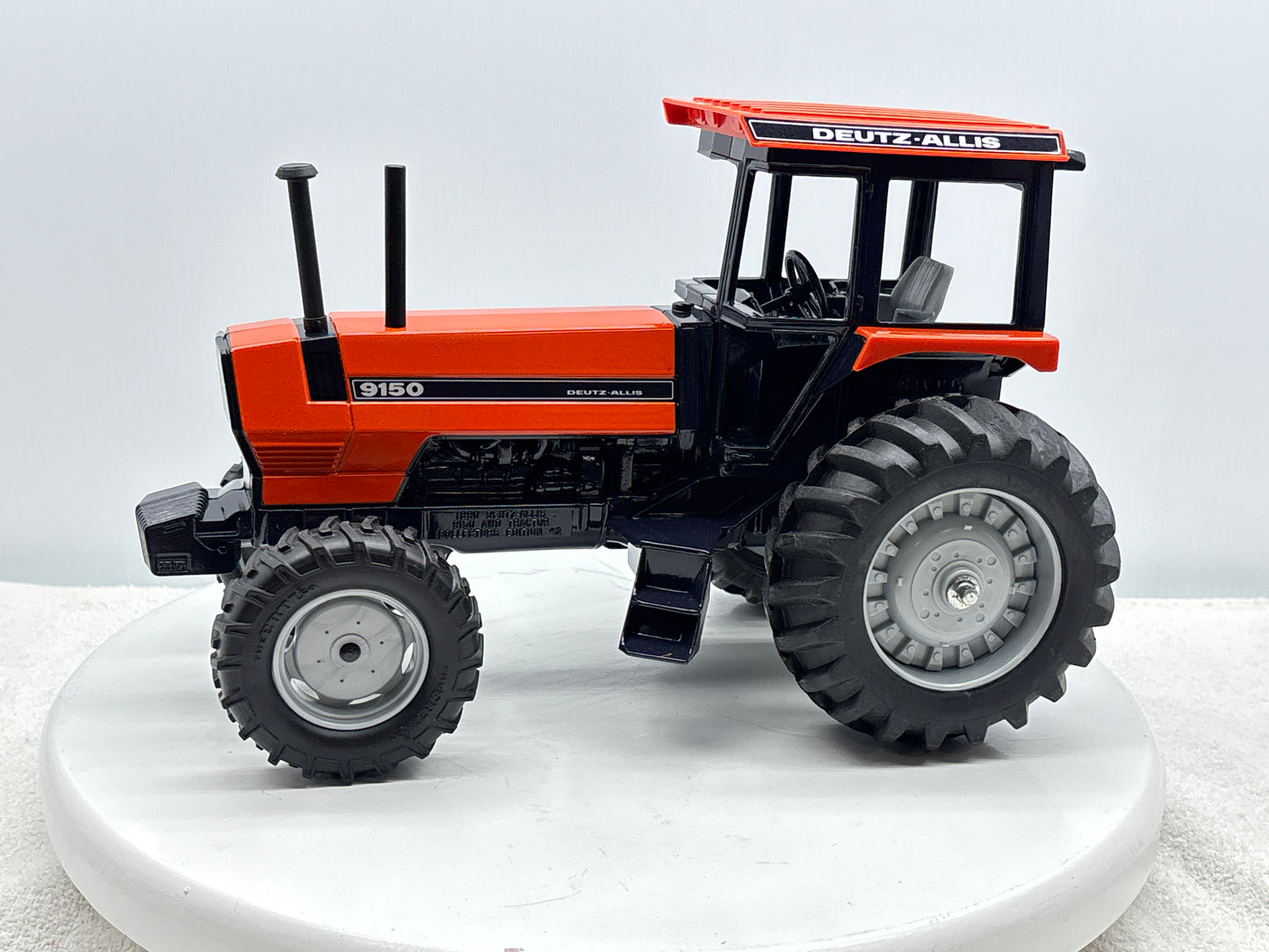 1/16 Deutz-Allis 9150 4wd Orange Special Edition