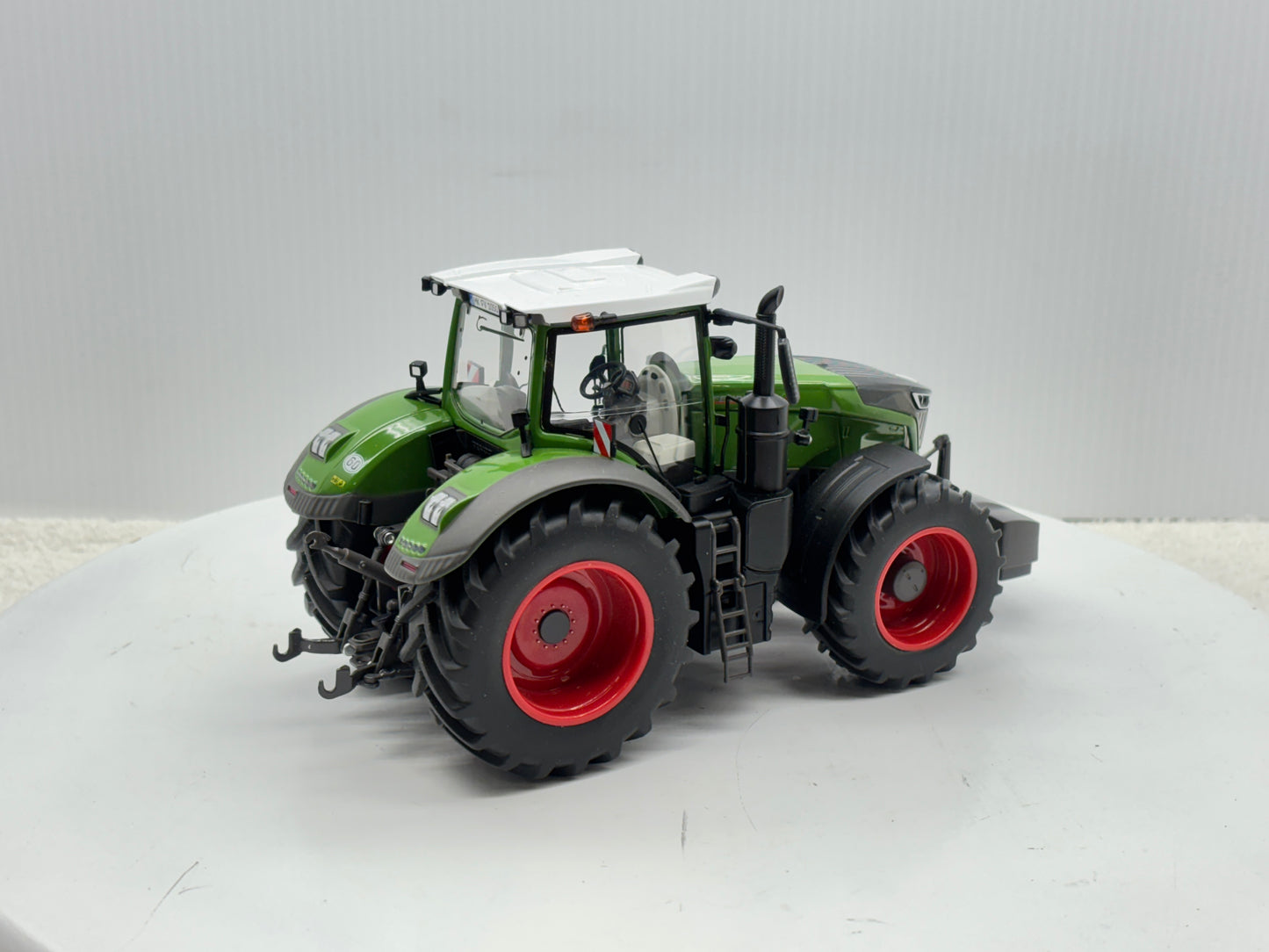 1/32 Fendt 1050 Vario