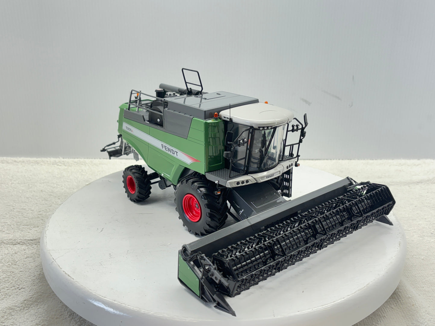 1/32 Fendt 5255L
