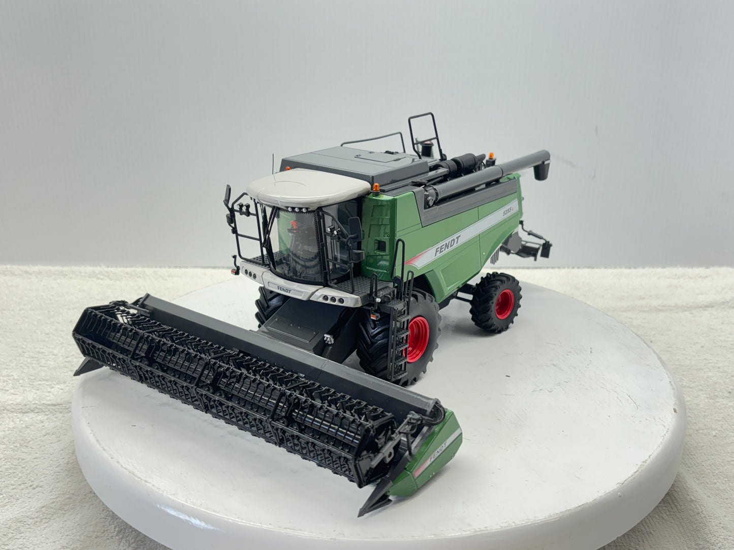 1/32 Fendt 5255L