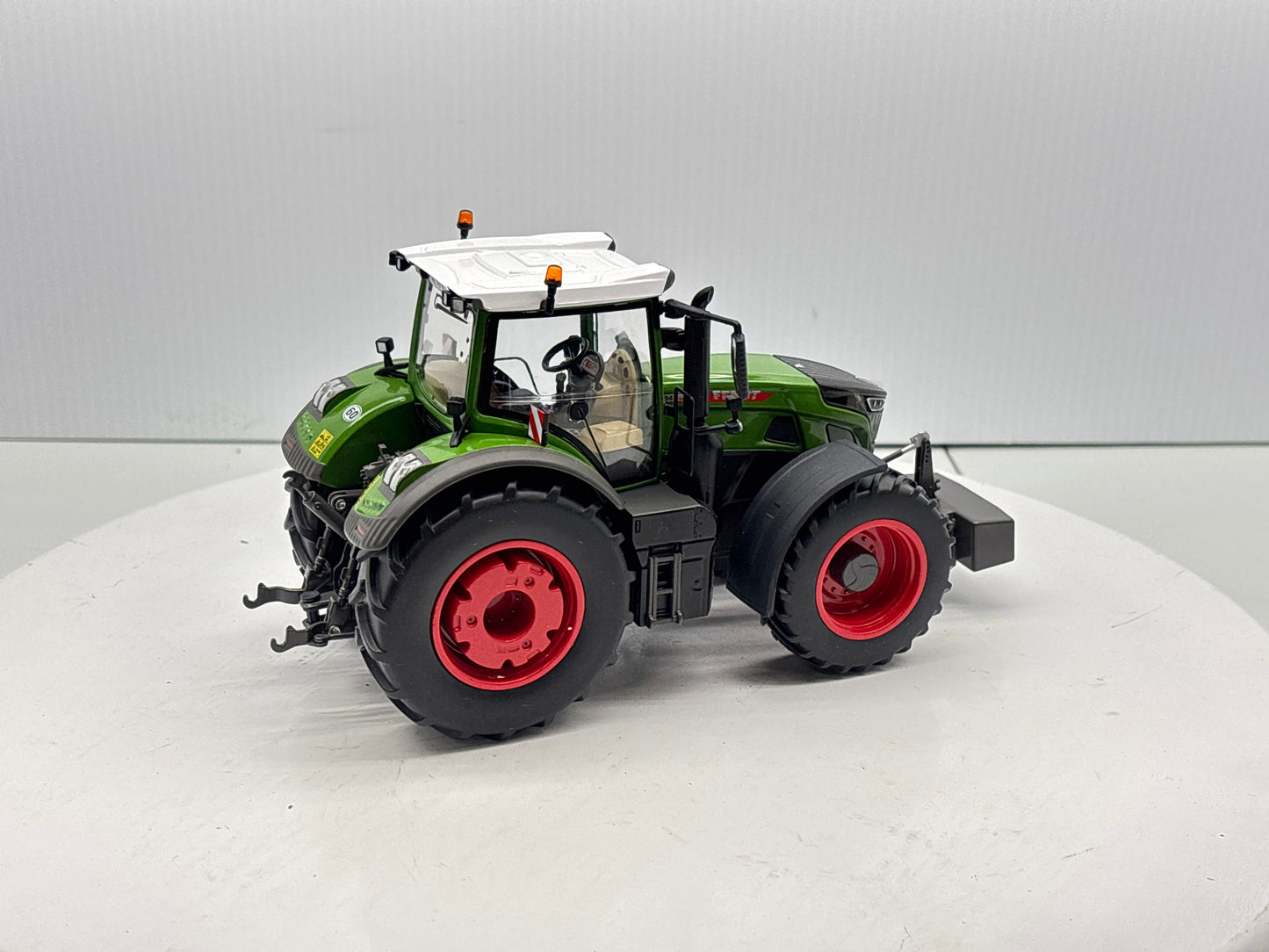 1/32 Fendt 942 Vario Singles