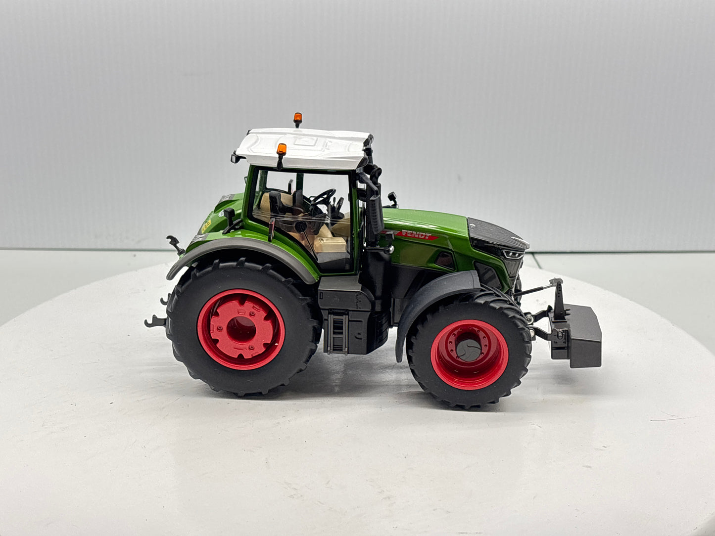 1/32 Fendt 942 Vario Singles