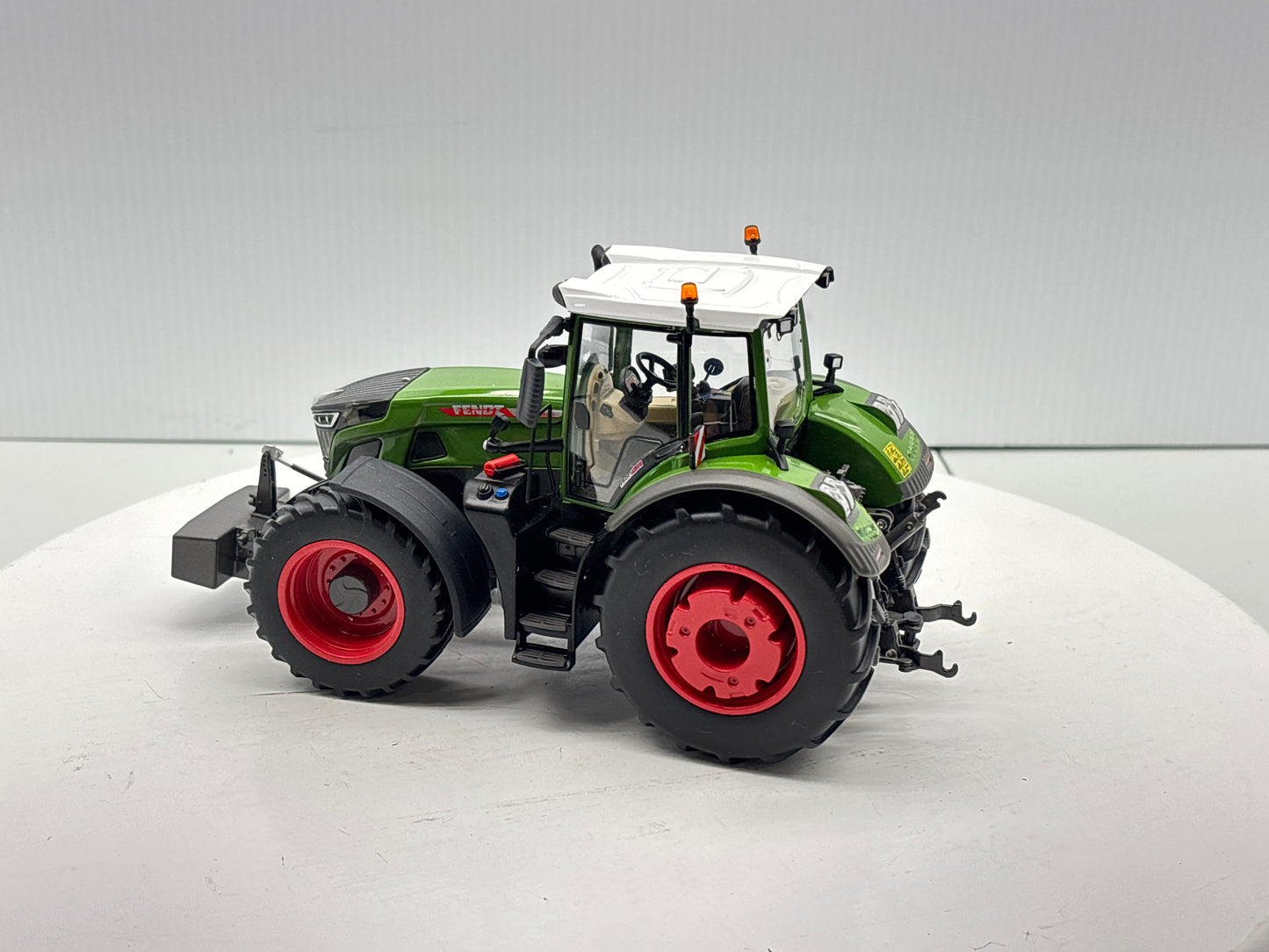 1/32 Fendt 942 Vario Singles