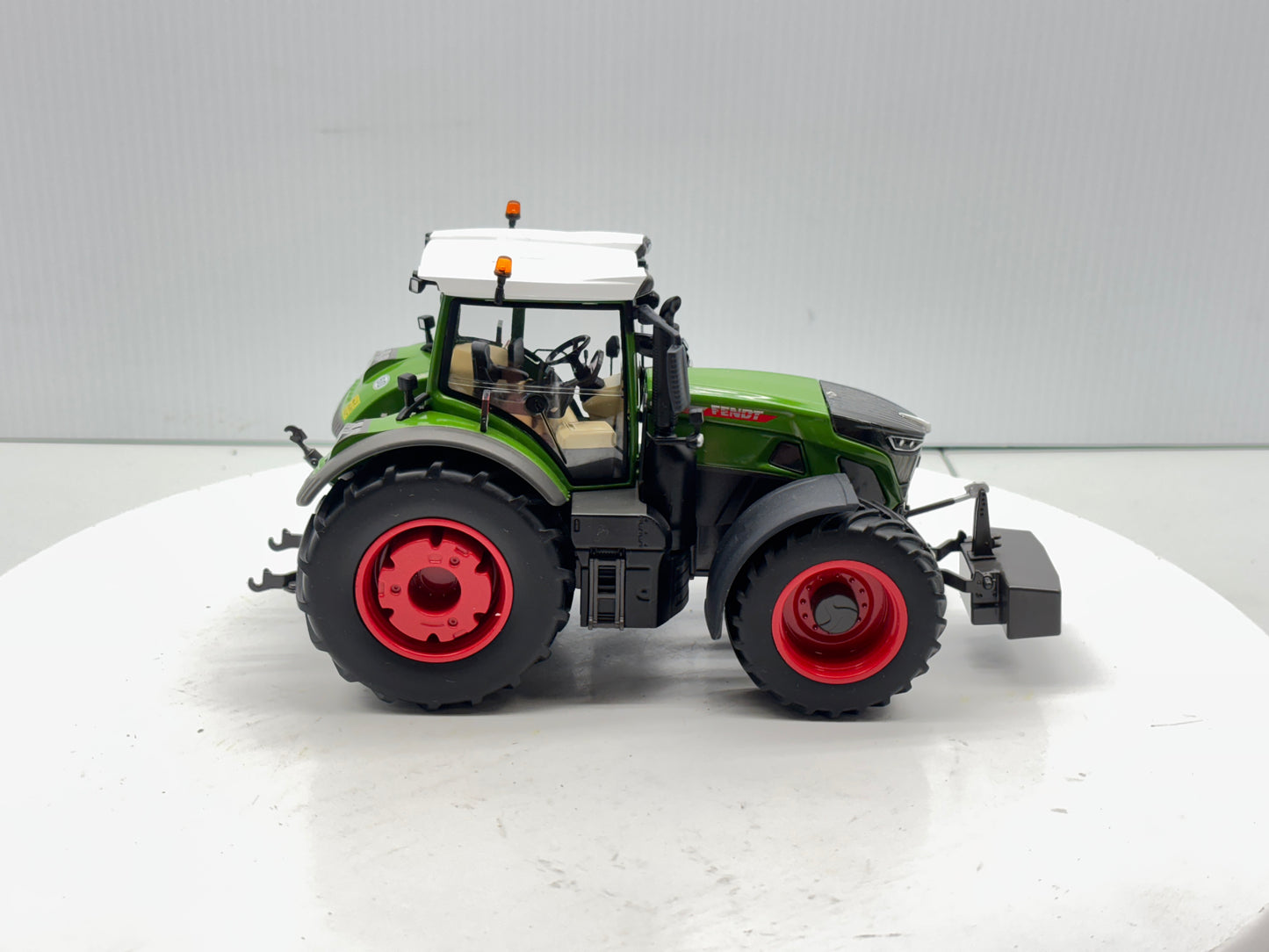 1/32 Fendt 942 Vario Singles