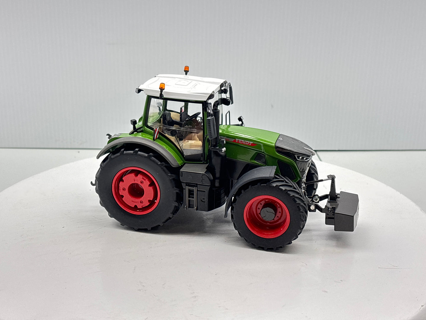 1/32 Fendt 942 Vario Singles