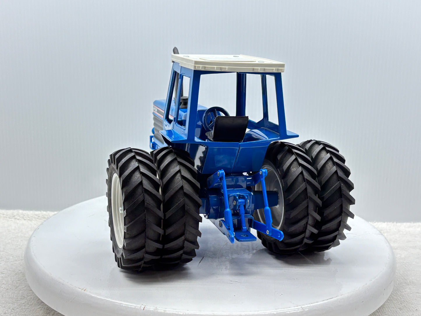 1/16 Ford 8730