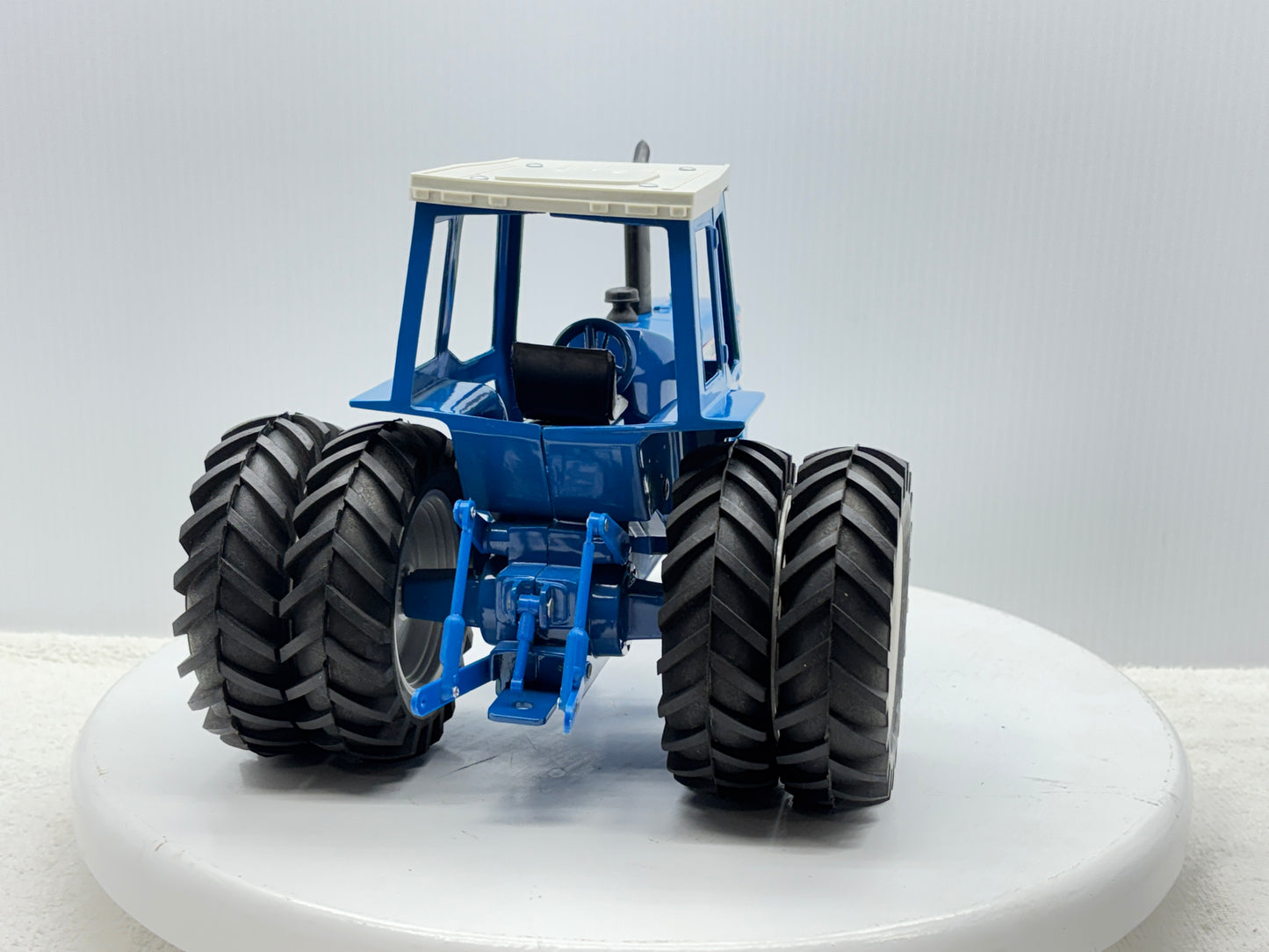 1/16 Ford 8730