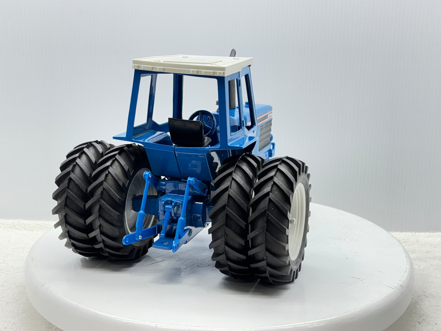 1/16 Ford 8730