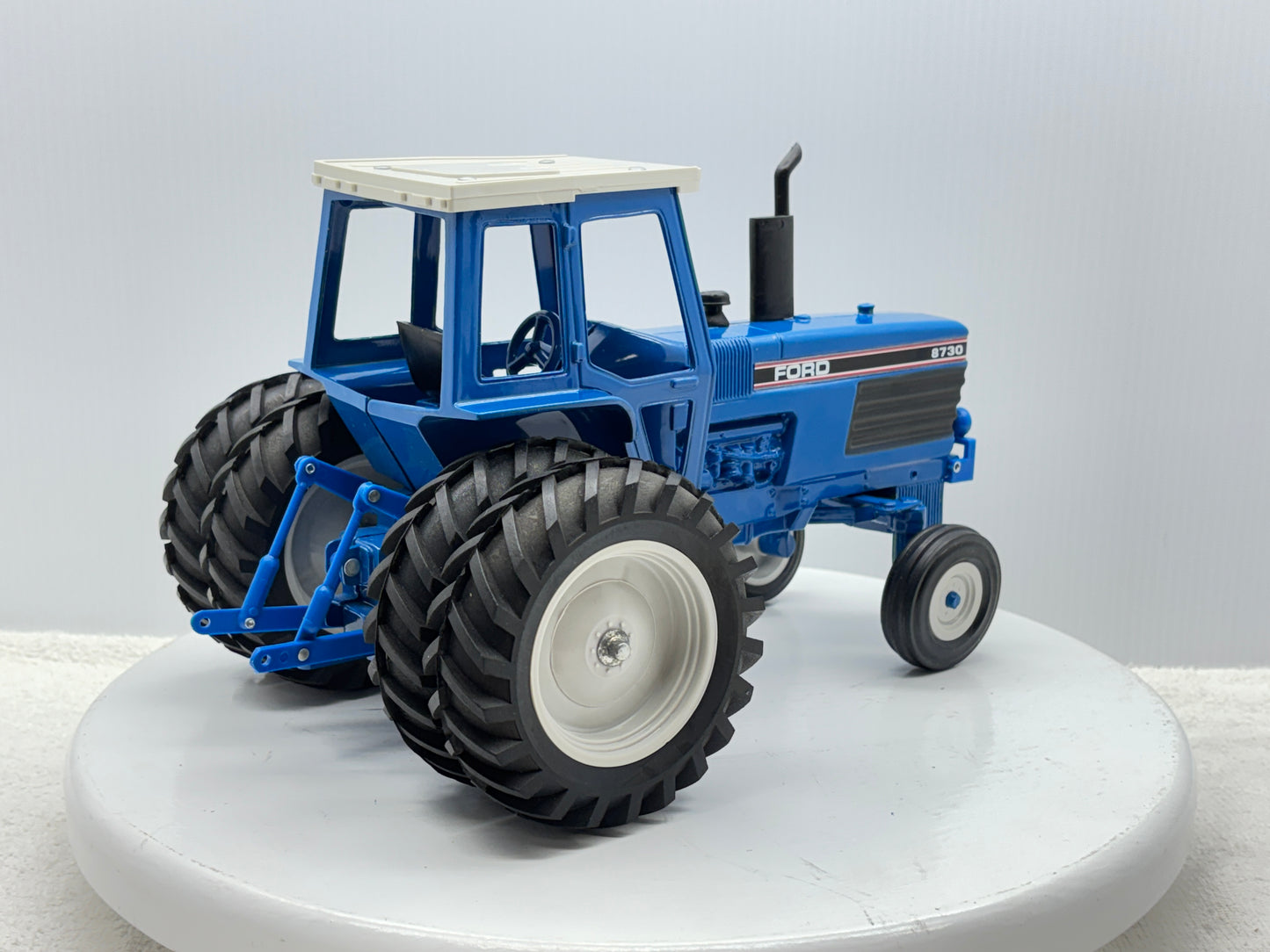 1/16 Ford 8730