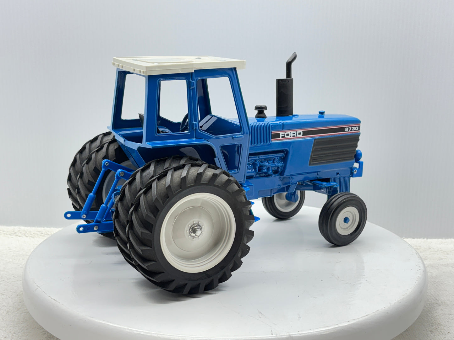 1/16 Ford 8730