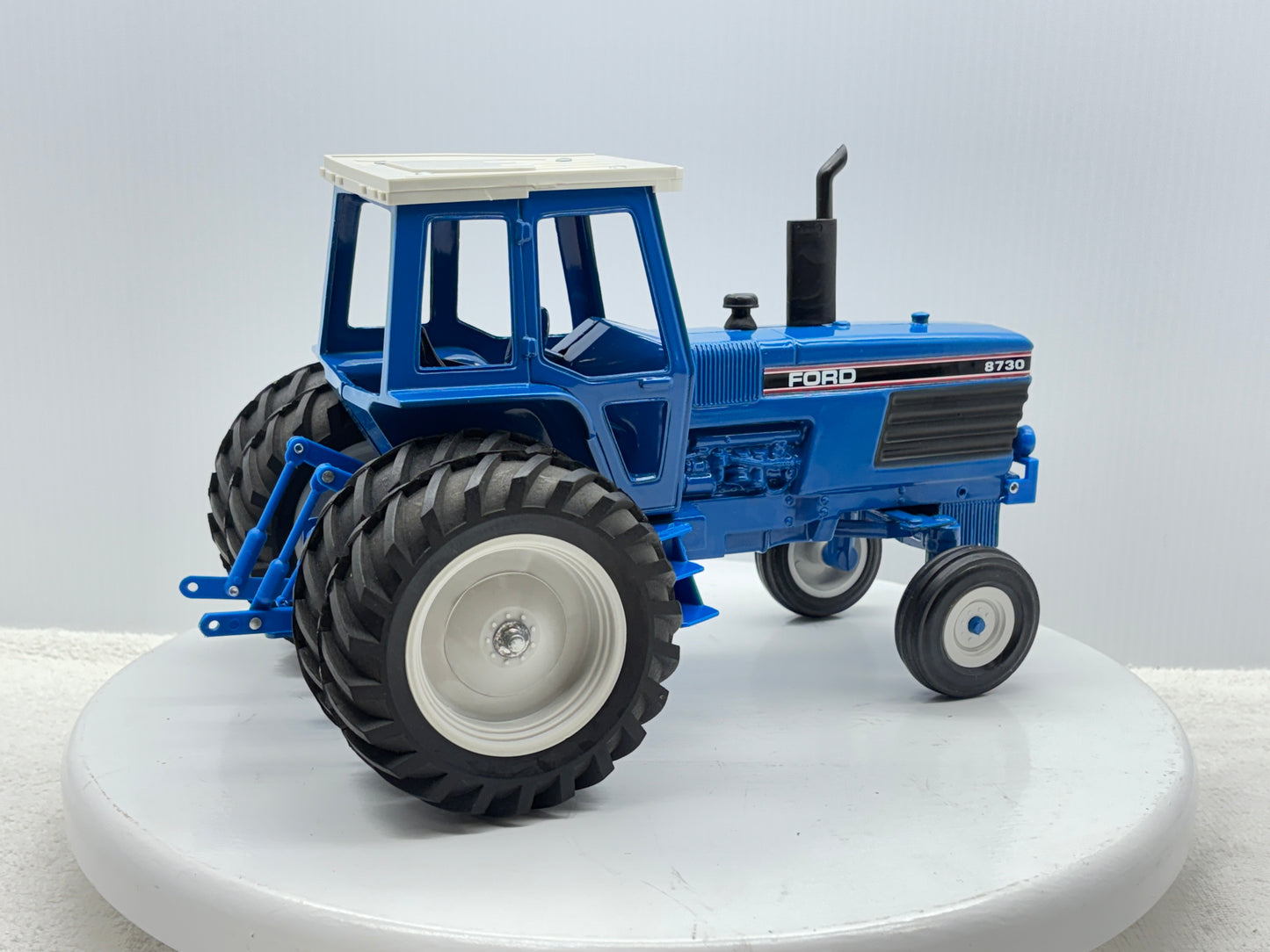 1/16 Ford 8730