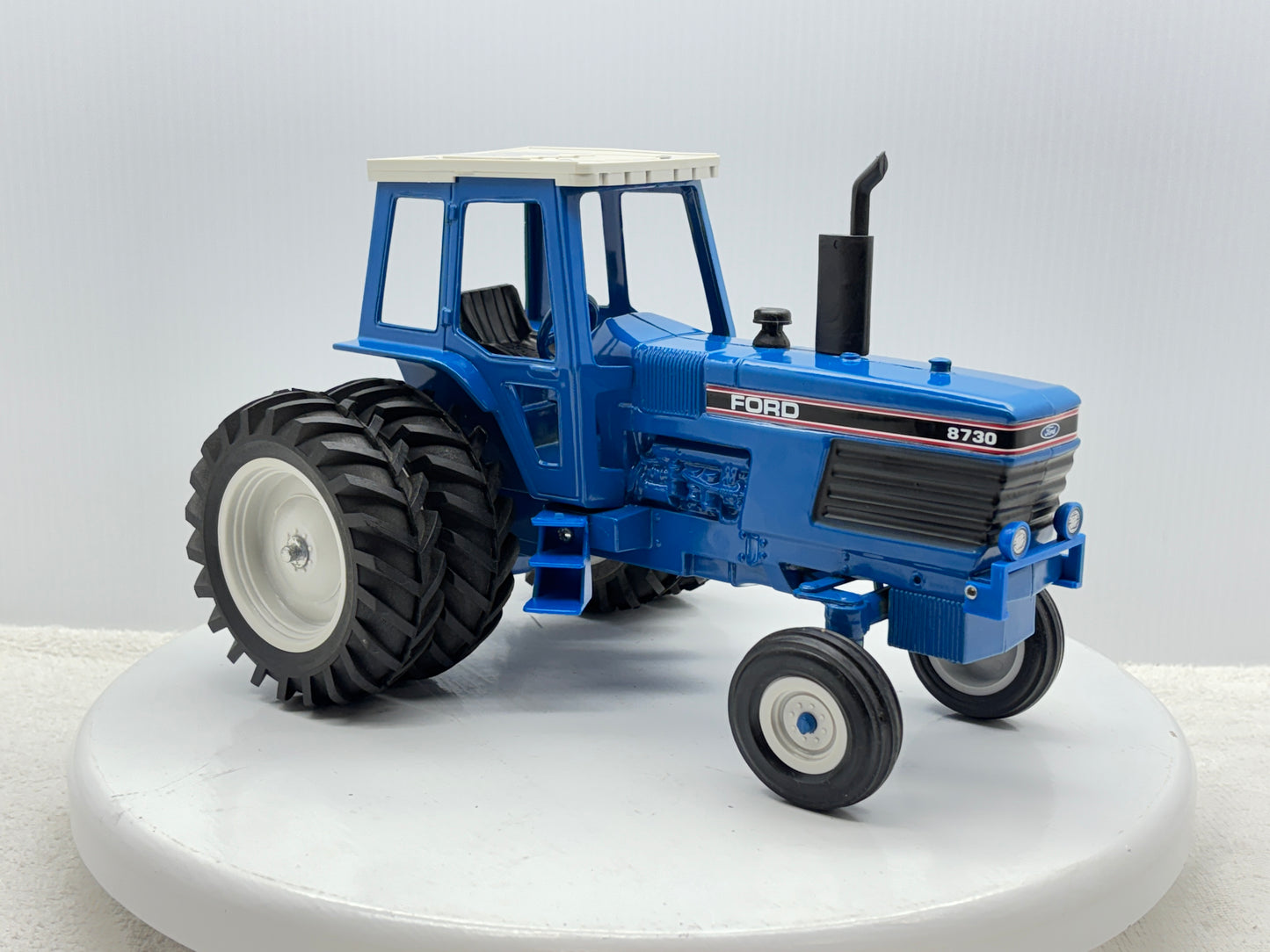 1/16 Ford 8730