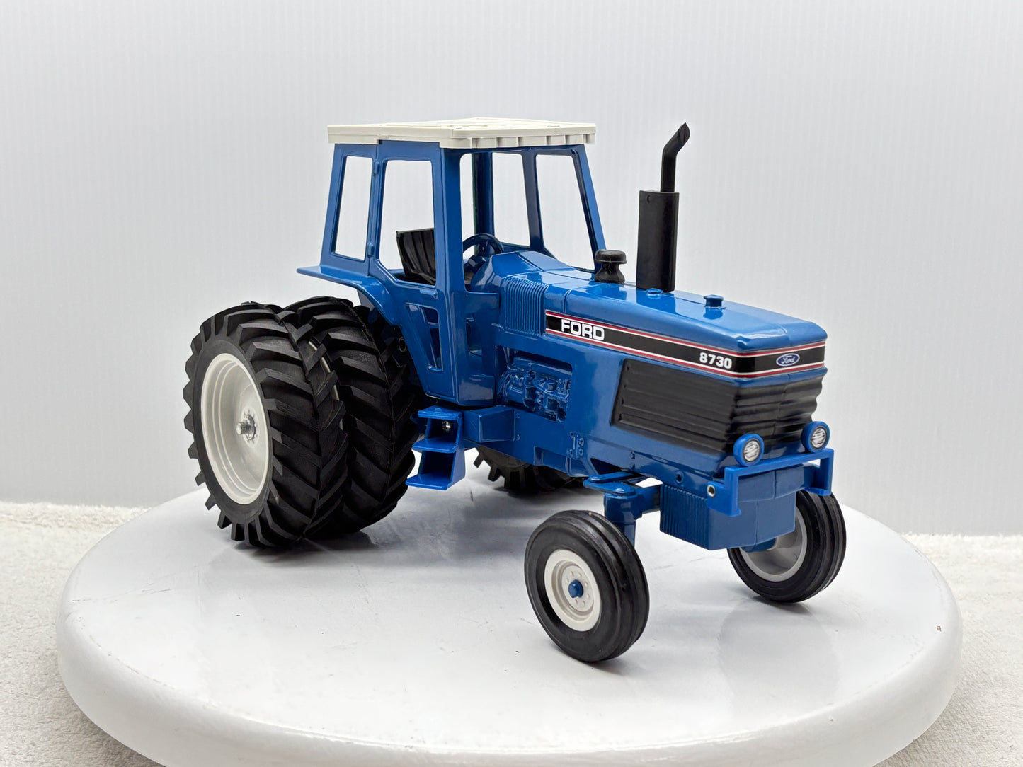 1/16 Ford 8730