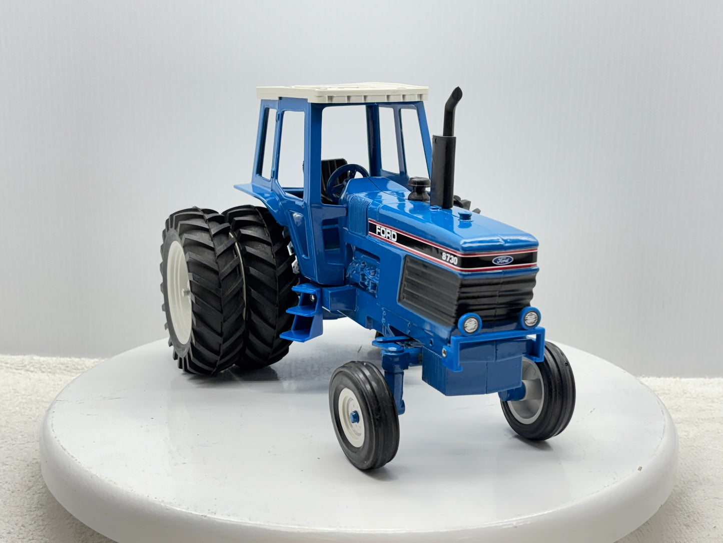 1/16 Ford 8730