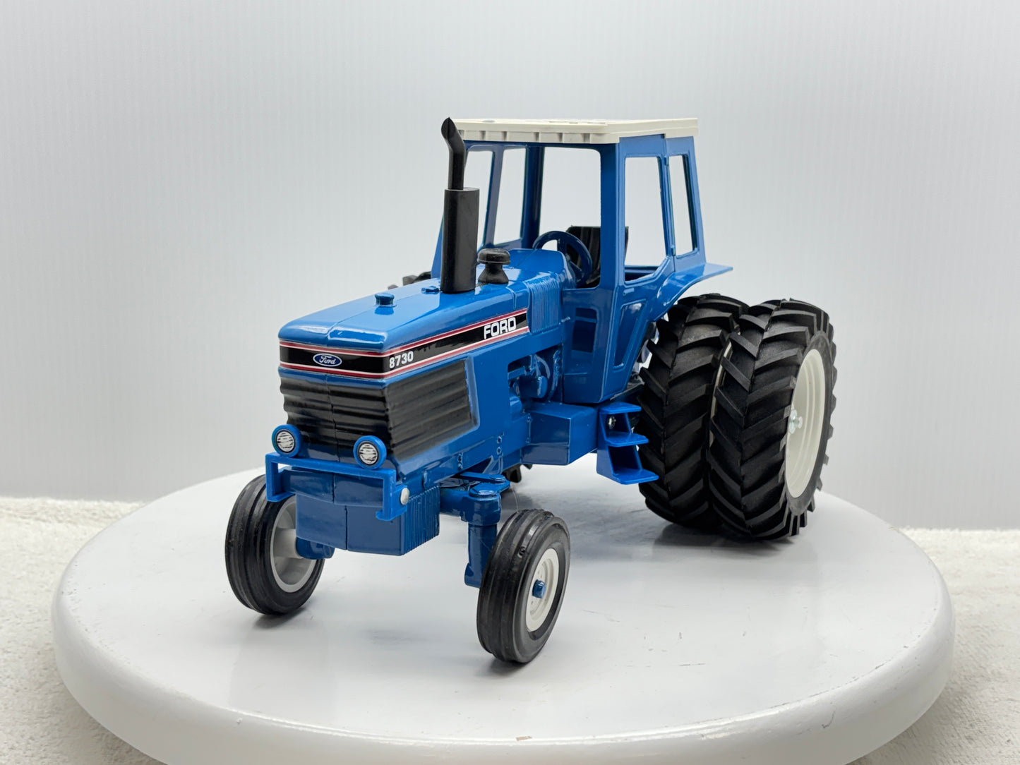 1/16 Ford 8730
