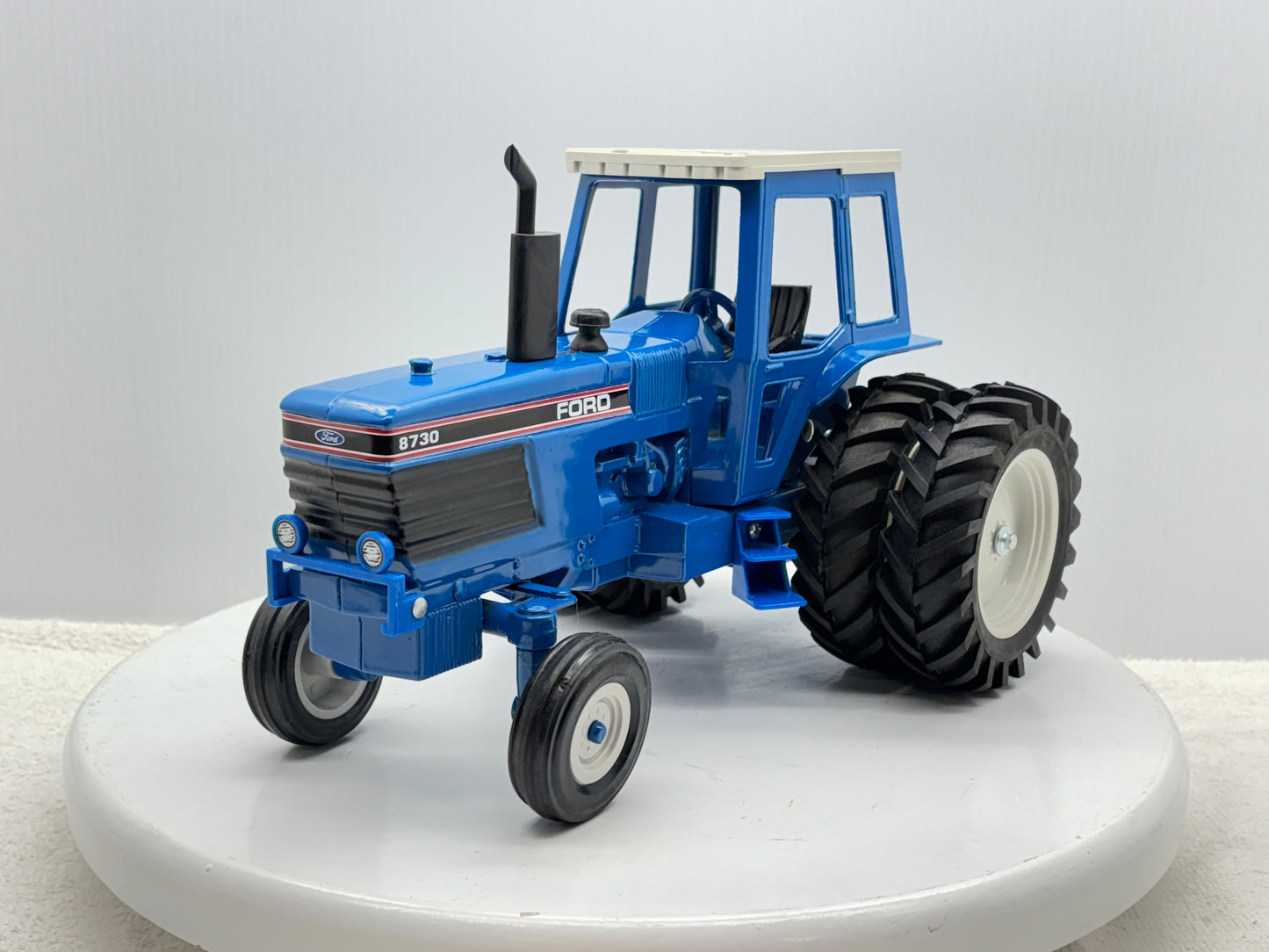 1/16 Ford 8730