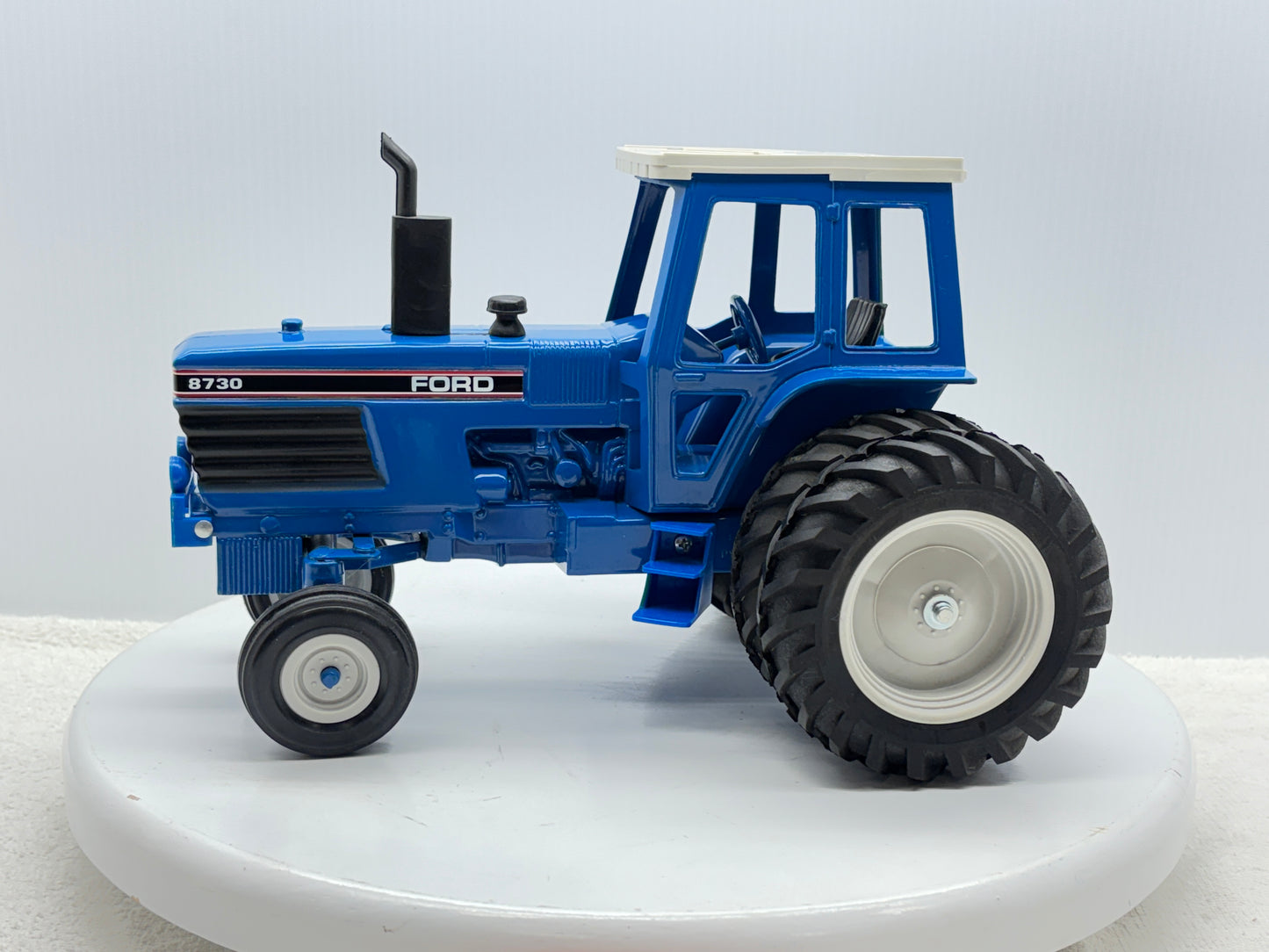 1/16 Ford 8730