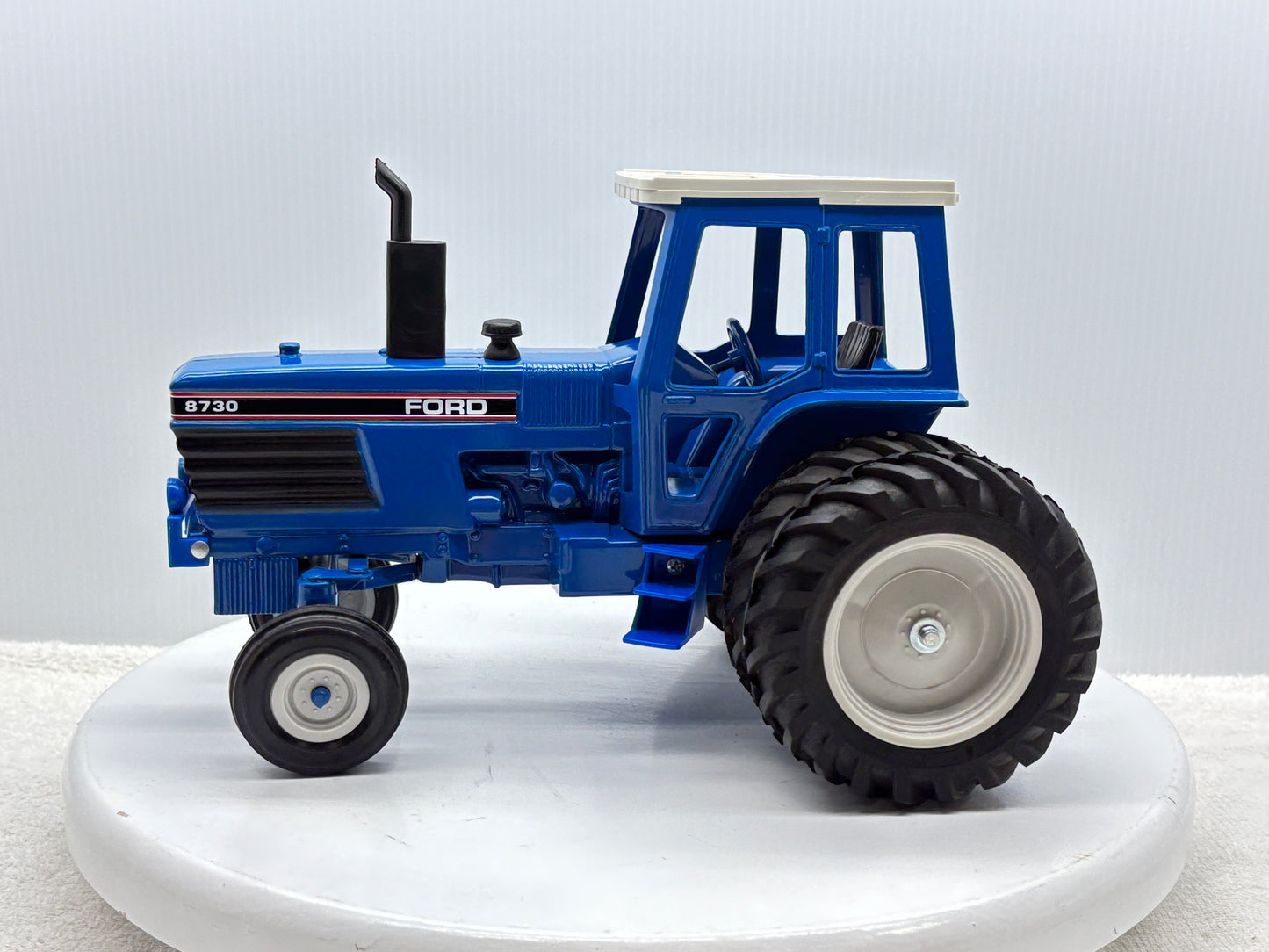 1/16 Ford 8730