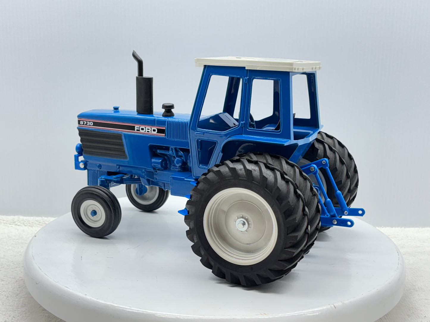 1/16 Ford 8730