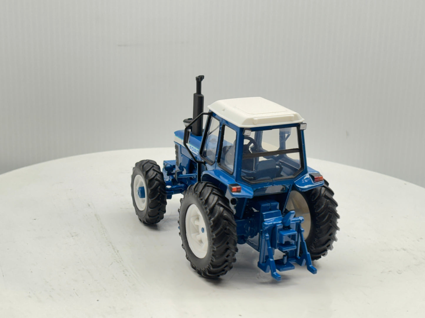 1/32 Ford TW-20