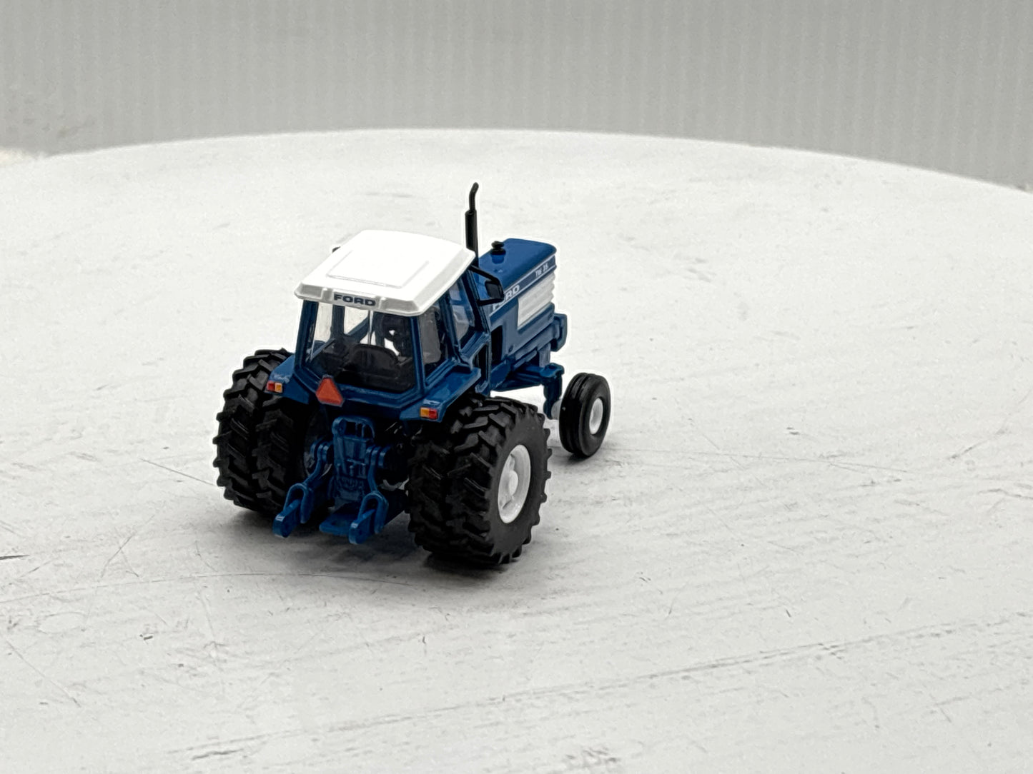 1/64 Ford TW-35 2wd
